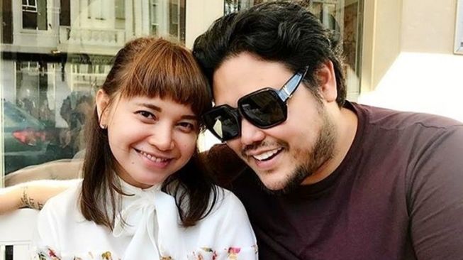 Artis Tetap Akrab Meski Sudah Jadi Mantan (Instagram/@itsrossa910)