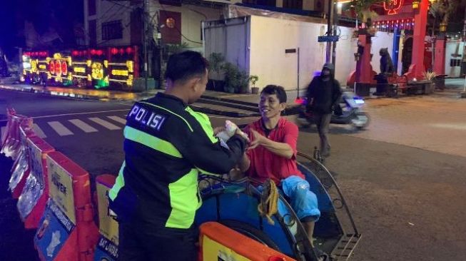 Polisi di Bogor Kota Lakukan Patroli Perut Lapar, Sisir Tukang Becak