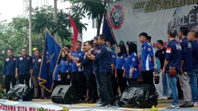 Santunan Dhuafa Warnai Semarak HUT ke-50 KSPSI Majalengka