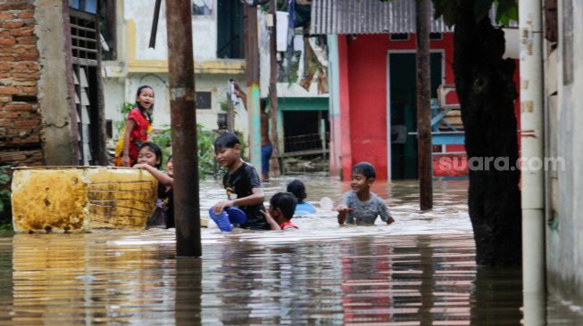 45 RT di Jakarta Ini Kebanjiran Akibat Hujan Lebat, Ketinggian Air ada yang Mencapai 160 Cm