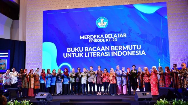 Tiga Pilar Utama Mengawal Kesuksesan Program Buku Bacaan Bermutu di Indonesia