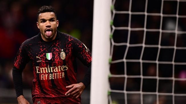 Selebrasi Junior Messias setelah mencetak gol kedua AC Milan dalam pertandingan Liga Italia lawan Atalanta di San Siro pada 27 Februari 2023. ANTARA/AFP/MARCO BERTORELLO