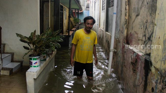 Hujan Deras Guyur Jakarta, 2 RT di Jakbar Terendam Banjir 40 Centimeter