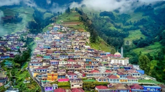 Nepal Van Java, Desa Wisata Populer di Magelang yang Punya Pemandangan Menakjubkan