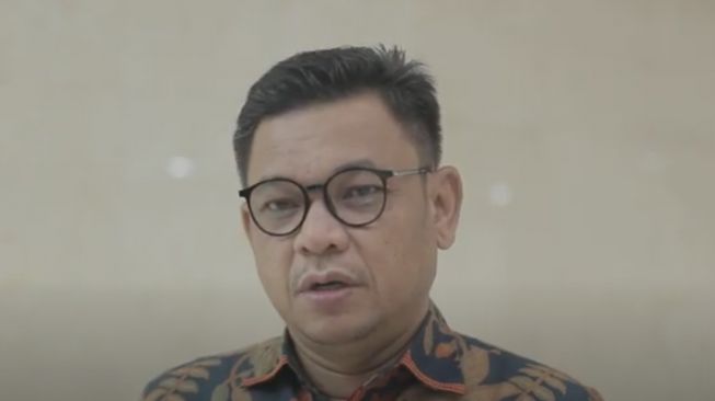 Anggota DPR RI dari Fraksi Partai Golkar, Ace Hasan Syadzily ditemui di Kompleks Parlemen, Jakarta, Rabu (18/2/2023). (Suara.com).