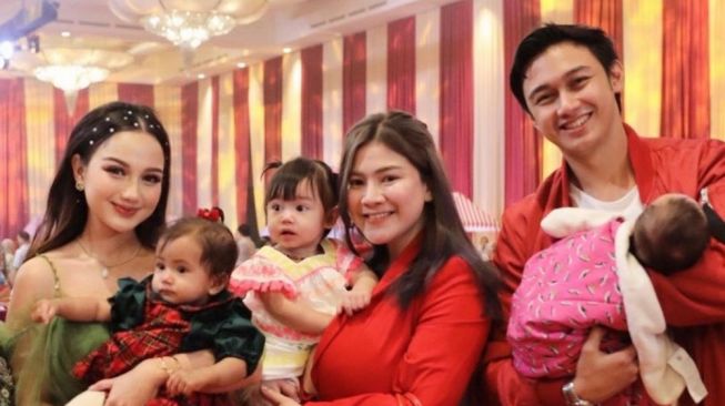  Potret Anak Artis di Ultah Ameena (Instagram/@nandaarsynt) 