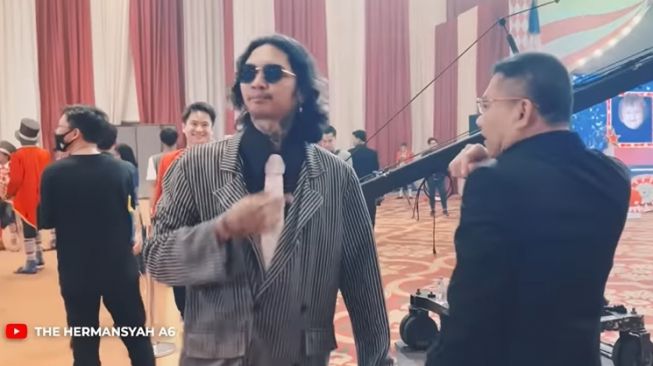 Gaya Artis dan Selebgram di Ultah Ameena (YouTube/The Hermansyah A6)