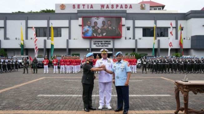 Resmi! Mayjen Rafael Granada Baay Jabat Komandan Paspampres Gantikan Marsda Wahyu Hidayat