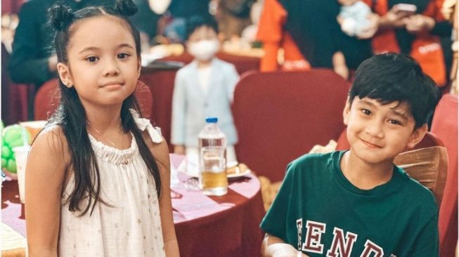  Potret Anak Artis di Ultah Ameena (Instagram/@gadiiing) 