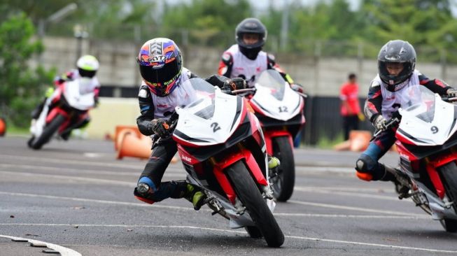 Kejar Mimpi di Dunia Balap, Puluhan Pebalap Muda Ikuti Seleksi Astra Honda 