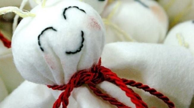 5 Fakta Menarik Teru-teru Bozu, Boneka Penangkal Hujan Asal Jepang