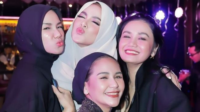 Potret ulang tahun Olla Ramlan (Instagram/@ollaramlan)