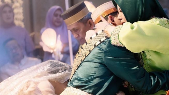 Potret Akad Nikah Adik Indah Permatasari (Instagram/@sintamutiarabell)