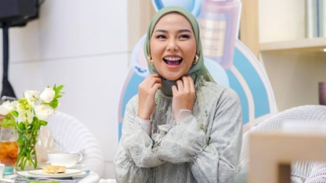 Profil Dara Arafah, Influencer yang Jadi Korban Bully oleh Guru Semasa SMA
