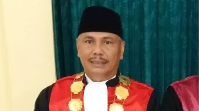 Rekam Jejak Tengku Oyong yang Penuh Kontroversi, Ketua Hakim PN Jakpus Putuskan Penundaan Pemilu 2024