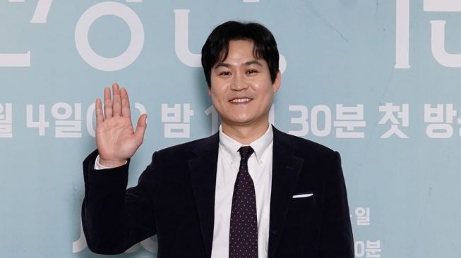 Adu Gaya Kim Sung Kyun dan Jung Moon Sung di Divorce Attorney Shin (Instagram/@jtbcdrama)