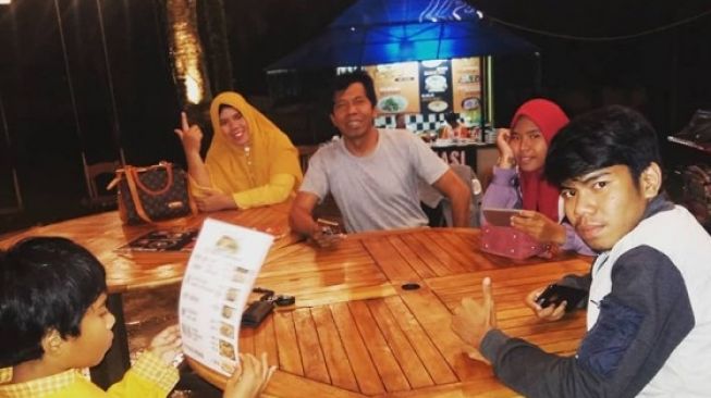 Artis Punya Anak Lebih dari 5 (Instagram/@rohimah_alli) 