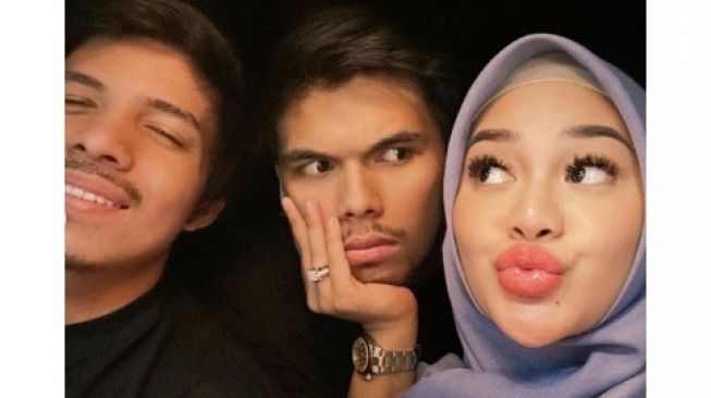 Atta Halilintar dan Aurel Hermansyah Dimaki-maki 'Fans Fuji' Gegara Jodohkan Thariq dengan Aaliyah Massaid