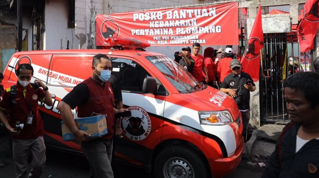 BMI Salurkan Bantuan untuk Korban Kebakaran Depo Pertamina Plumpang