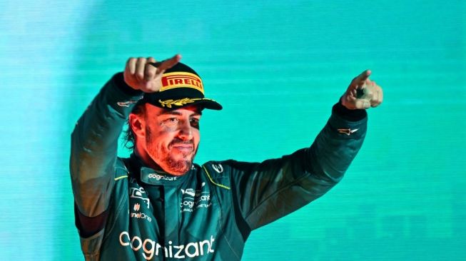 Fernando Alonso Perpanjang Kontrak dengan Aston Martin hingga 2026