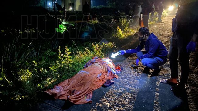 Polisi Temukan Sejumlah Luka Tusuk dan Sayatan pada Mayat Wanita Bersimbah Darah di Bawah Jembatan Sungai Asam Kubu Raya