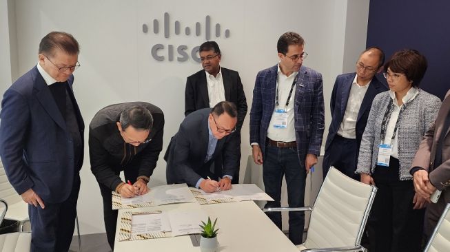 Demi Kepuasan Pelanggan dan Perkuat Jaringan, Smartfren Gandeng Cisco