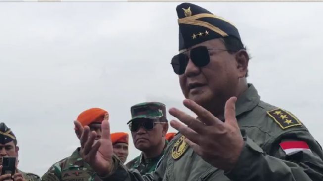 Dibriefing Sebelum Jajal Jet Tempur F16, Prabowo: Waduh Aku Pusing