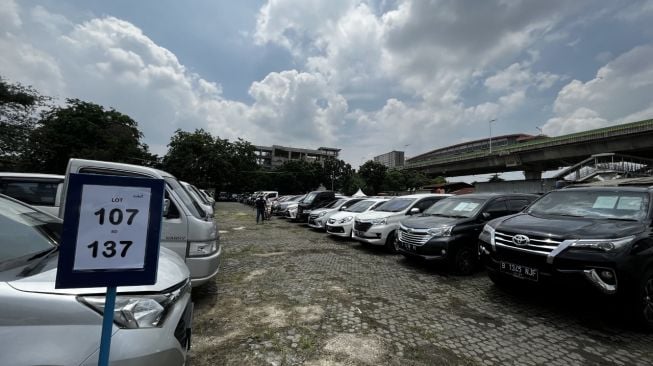 7 Tips Penting saat Beli Mobil Bekas, Biar Nggak Nyesel