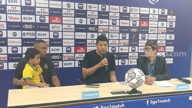 Persikabo 1973 coach Aidil Sharin during a press conference session after the match against PSM Makassar (Suara.com/Adie Prasetyo Nugraha).