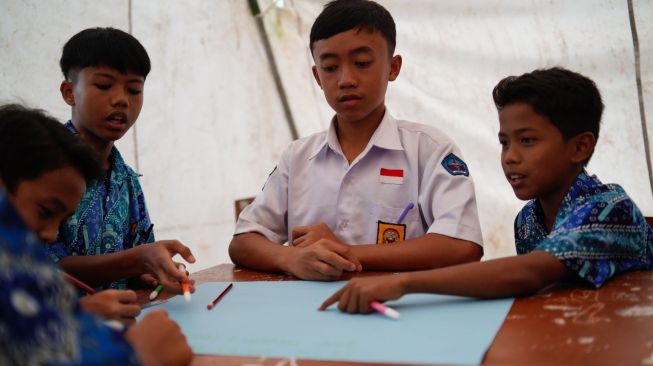 Sekolah darurat SMPN 5 Cianjur terdampak gempa, Cianjur, Jawa Barat. (Foto: Dok. P&G Indonesia)