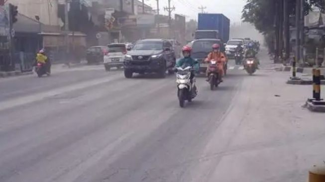 Terdampak Abu Erupsi Merapi, Pemkot Magelang Siapkan Laporan Darurat 24 Jam