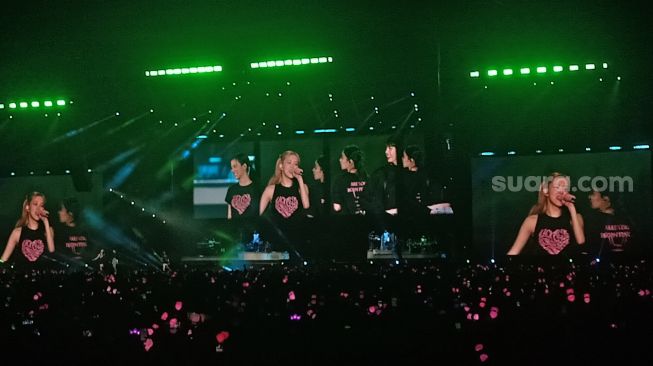 Nonton Konser BLACKPINK Di GBK, Reza Arap Akui Penampilannya Hampir ...