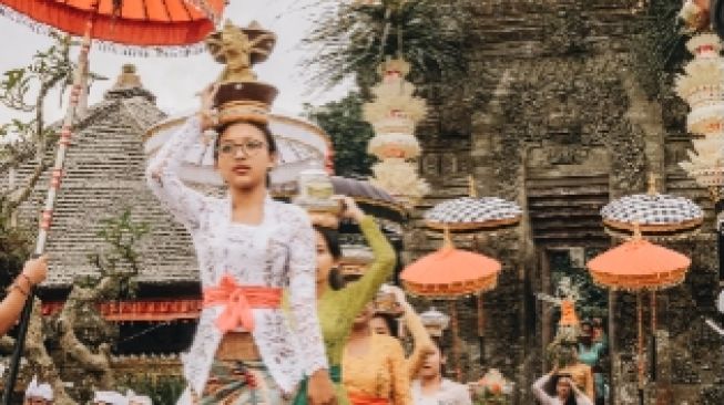 5 Upacara Menjelang Nyepi dan Maknanya, dari Melasti hingga Ngembak Geni