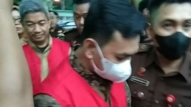 Begini Modus Sekda Kota Kendari dan Tenaga Ahli Wali Kota Peras Alfamidi