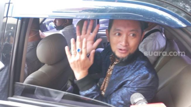 Andhi Pramono Pamerkan Cincin usai Diperiksa KPK: Ini dari Kiyai Saya!