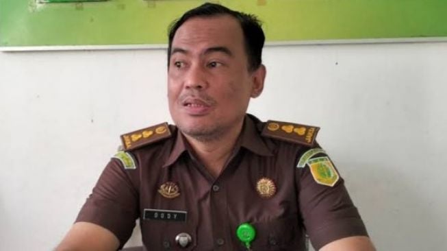 Peran Mantan Wali Kota Kendari sebagai Saksi Suap Izin Alfamidi, Mangkir