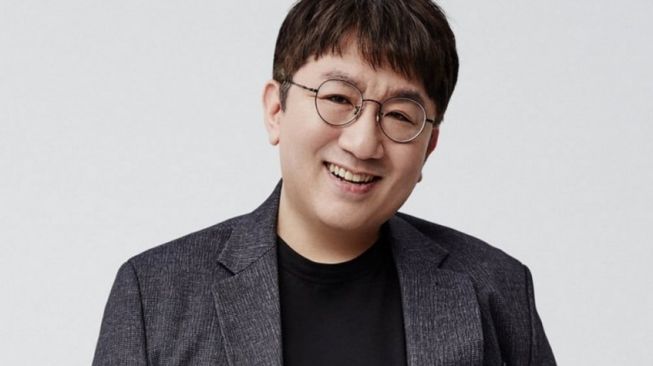 HYBE Mundur Akuisisi SM Entertainment, Bang Si Hyuk Ungkap Reaksi Lee Soo Man