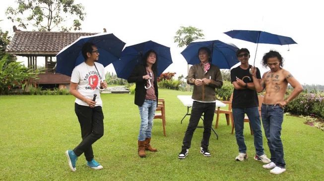 Rayakan 25 Tahun Album 7, Slank Gelar Konser di 10 Kota