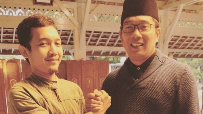 Duduk Perkara Guru Honorer yang Dipecat Usai Gunakan Kata Maneh kepada Ridwan Kamil