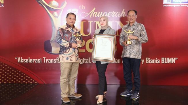 Semen Gresik Borong 2 Penghargaan Terbaik Anugerah BUMN Tahun 2023 di Jakarta