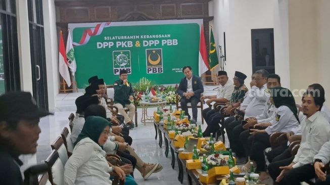 Ketua Umum PBB Yusril Ihza Mahendra beserta elite partai melakukan pertemuan dengan Ketua Umum PKB Muhaimin Iskandar atau Cak Imin. (Suara.com/Bagaskara)