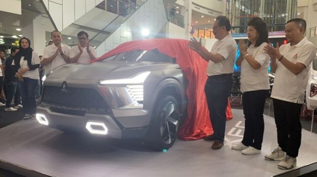 Nikmati Berbagai Promo di Roadshow Mitsubishi XFC Concept di Mall PTC Palembang