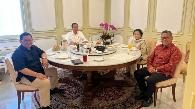 Tiga Jam di Istana, Jokowi Suguhi Megawati Lauk Favorit Bung Karno: Sayur Lodeh
