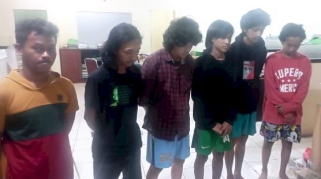 5 Mahasiswa dan 1 Petugas Kebersihan Ditangkap Terkait Tawuran Mahasiswa di Unhas