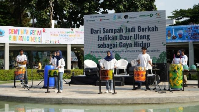 Hari Daur Ulang Sedunia, Save the Children Gaungkan #SekarangSaatnya dari Sampah Jadi Berkah