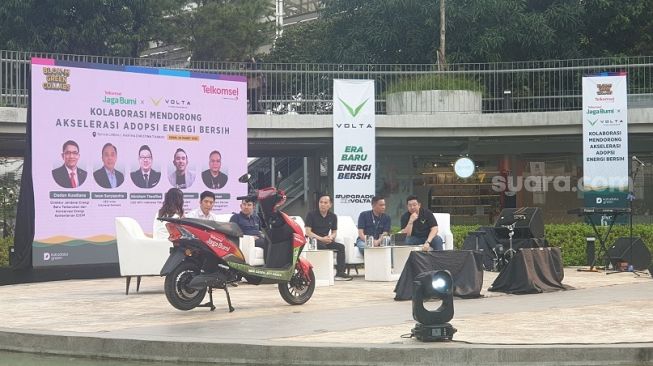 Kerja sama Telkomsel x Volta di Jakarta, Selasa (20/3/2023). [Suara.com/Dythia Novianty]