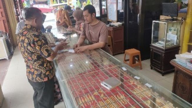 Harga Emas di Langsa Naik Jadi Rp3.100.000 permayam