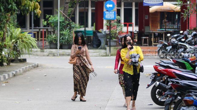 Suasana saat perayaan Hari Raya Nyepi Tahun Baru Saka 1945 di Pura Aditya Jaya, Rawamangun, Jakarta Timur, Rabu (22/3/2023). [Suara.com/Alfian Winanto]