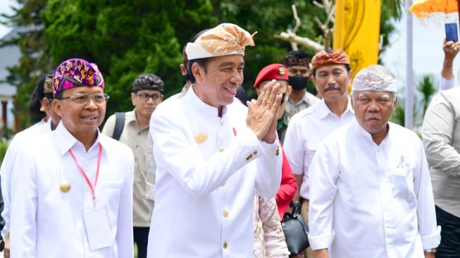 Jokowi Larang Pejabat Buka Puasa Bersama, Intip Lagi Momen Nikahan Kaesang Pangarep yang Undang 3.000 Tamu