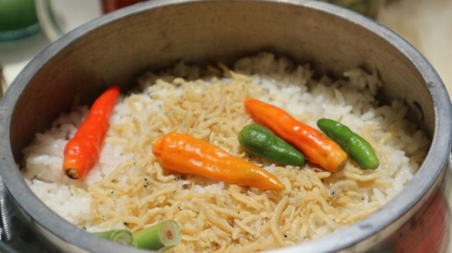 Ini Resep Nasi Liwet Khas Solo Dimasak dengan Rice Cooker, Cocok untuk Santap Sahur